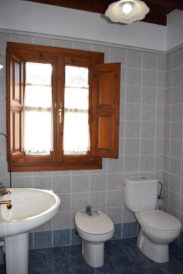 Apartamentos Rurales La Taberna Matienzo Luaran gambar